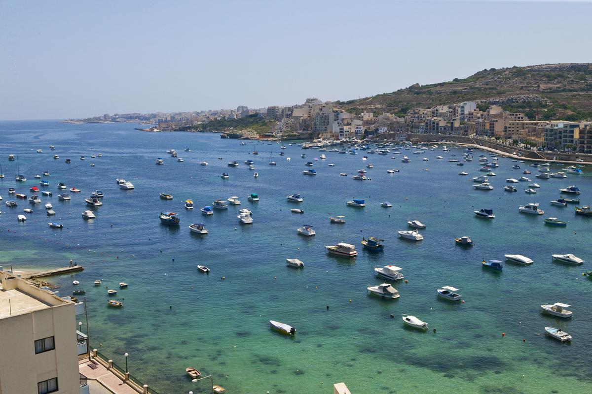 Porto Azzurro Aparthotel St. Paul's Bay Exteriör bild